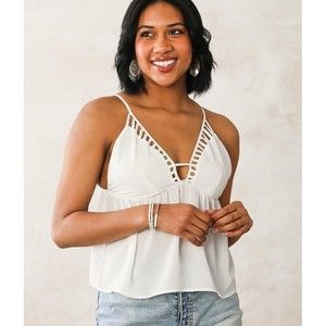 NWOT Size Medium Willow+ Root Textured Peplum Tank Top. 158833